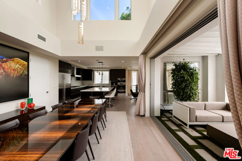 Properties 3 460 N Palm Drive 501