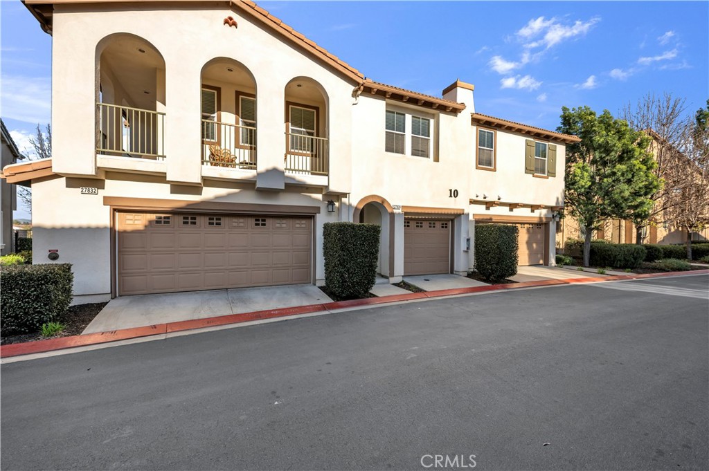 27824 Avenida Avila