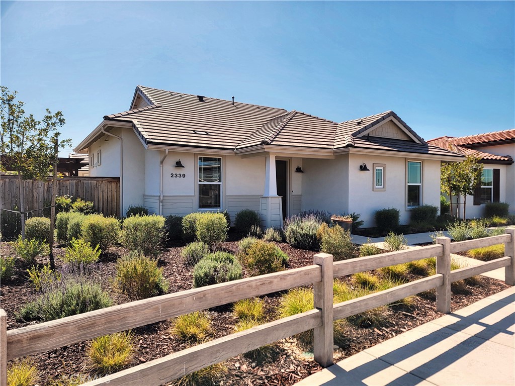 2339 Clubhouse Drive