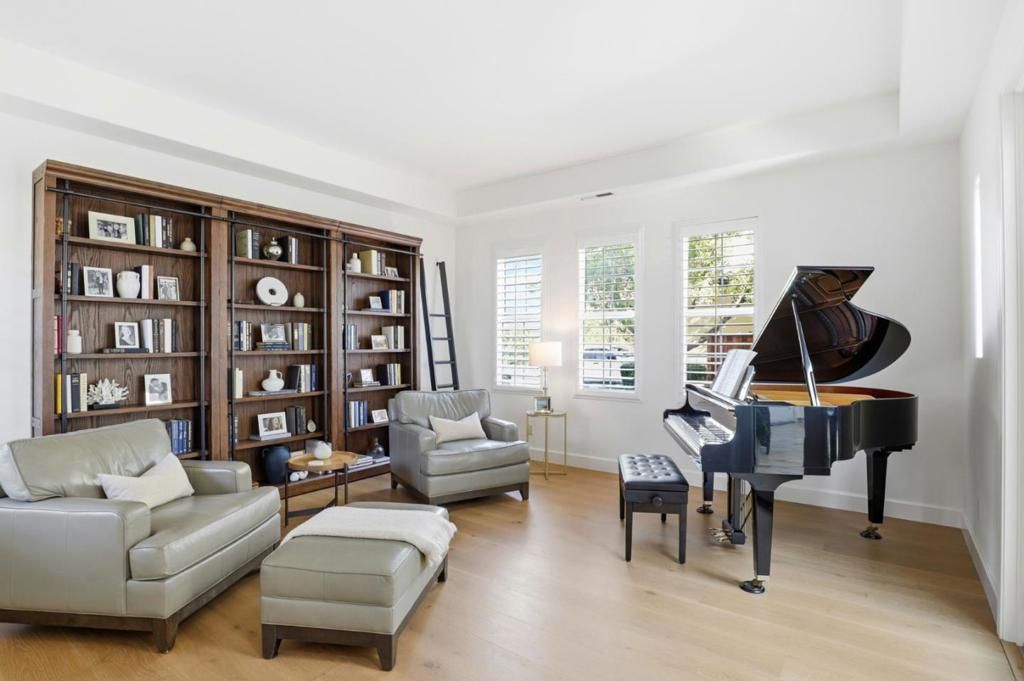 Photo of 1965 St Andrews Circle, Gilroy, CA 95020 (MLS # ML82031951)