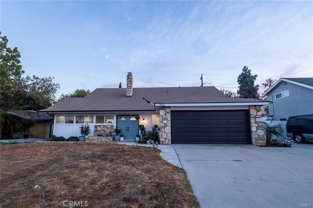Photo of 256 E Mission Rd, Corona, CA 92879 (MLS # IV25265155)