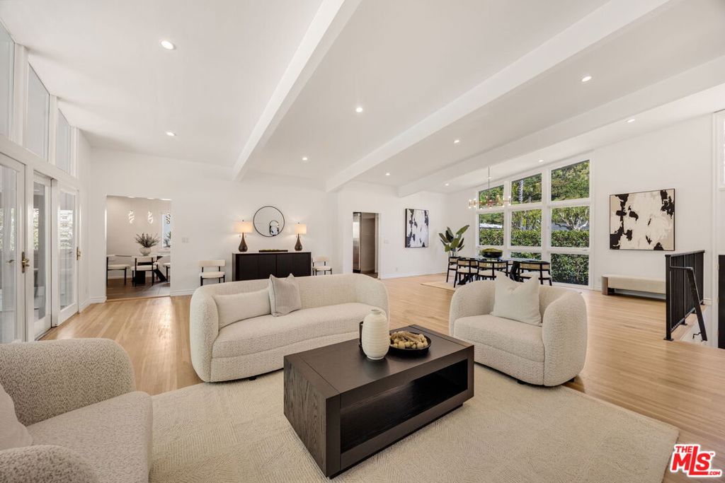 2163 San Ysidro Drive