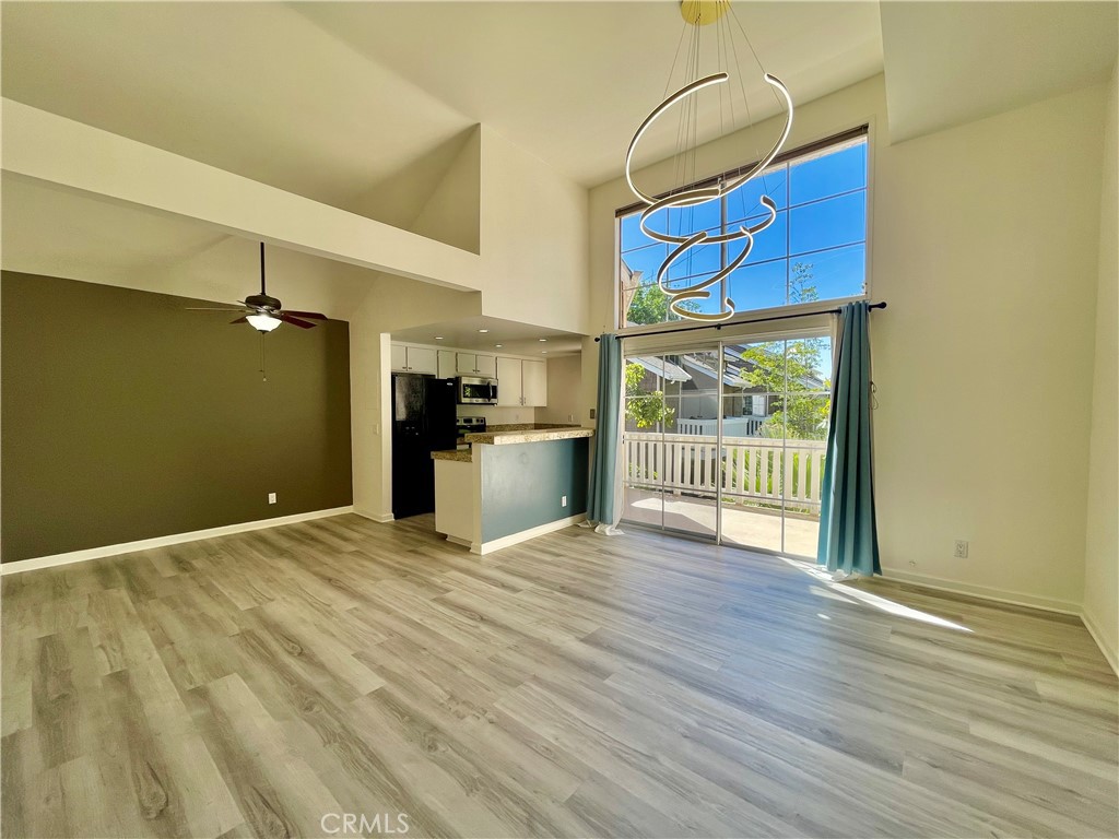 12555 Euclid 22