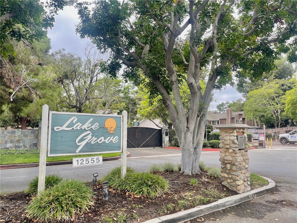 Lake Grove (LAKG) - Residential Lease