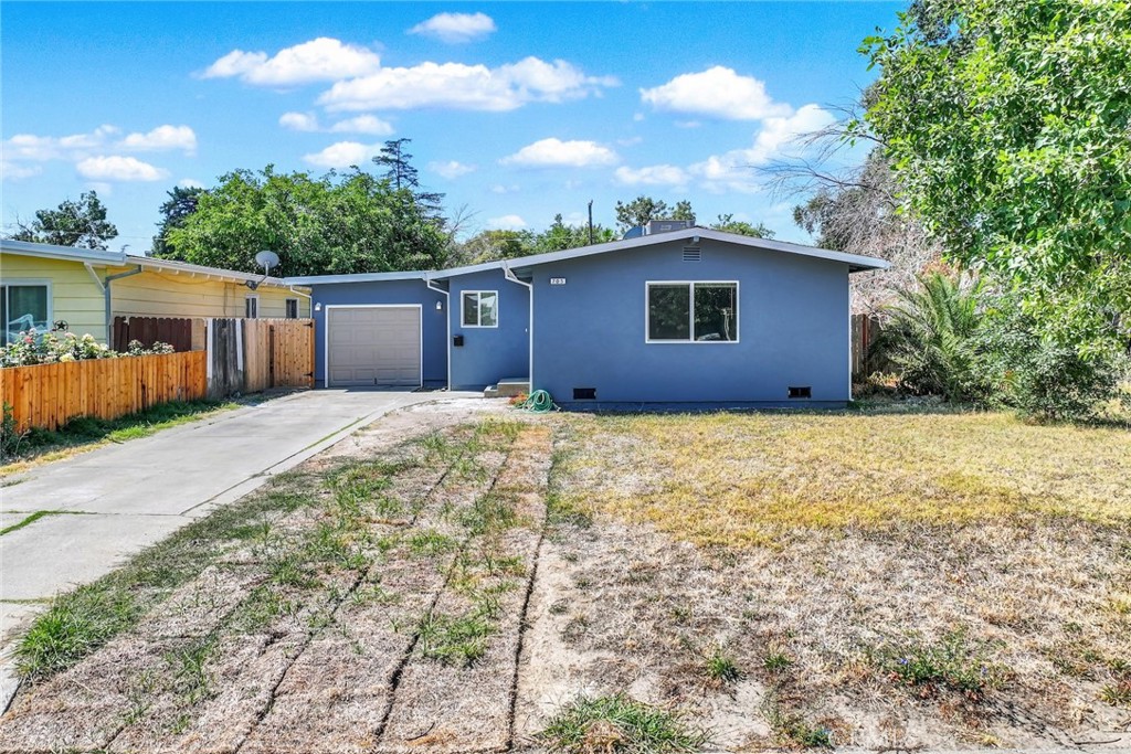 HERE SHE IS AND WHAT A BEAUTY!! IF YOU ARE READY FOR A MOVE IN READY HOME THAT IS IN TOWN, LOOK NO FURTHER! THIS DARLING GEM HAS RECENTLY BEEN FULLY REMODELED. WELCOMED BY A GREAT SIZED LIVING ROOM WITH RECESSED LIGHTING, NEW VINYL PLANKED FLOORING THROUGH OUT. THE SELLER INSTALLED VINYL CLAD WINDOWS ALL THE WAY AROUND. THE KITCHEN IS A BEAUTIFUL GALLEY STYLE KITCHEN WITH DINING AREA FEATURING ALL NEW SOFT CLOSE CUSTOM CABINETRY. GRANITE COUNTER TOPS THAT ARE GORGEOUS ALONG WITH STAINLESS STEEL APPLIANCES. THE BATHROOM HAS ALSO BEEN RENOVATED WITH A NEW VANITY AND SHOWER-TUB COMBO. ALL OF THE LIGHT FIXTURES, DOORS AND CEILING FANS ARE NEW AS WELL. THE SELLER ADDED NEW PLUMBING AND ELECTRIC WITH A NEW 200 AMP PANEL. NEWER PAINT INSIDE AND OUT. OUTSIDE YOU HAVE A LARGE BACK YARD THAT IS FULLY FENCED WITH PLENTY OF ROOM FOR ENTERTAINMENT AND YOUR FUR BABIES. LOCATED JUST DOWN THE STREET FROM THE PARK AND CLOSE TO ALL AMMENITIES. THIS ONE HAS IT ALL AND READY TO CALL HOME.