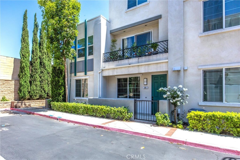 595 Orlando Court