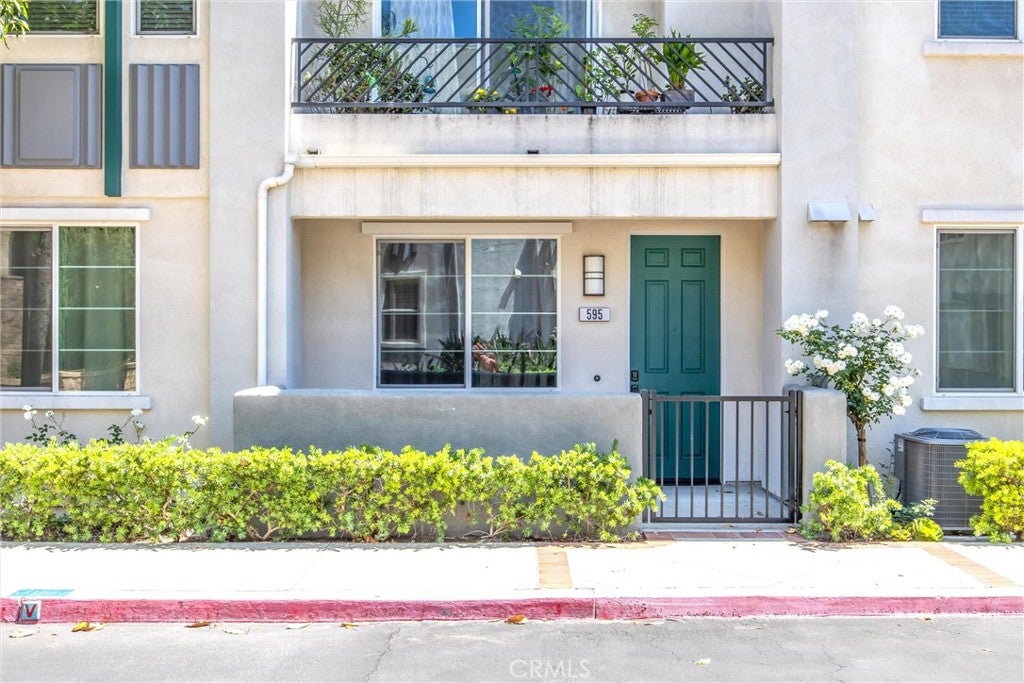 595 Orlando Court