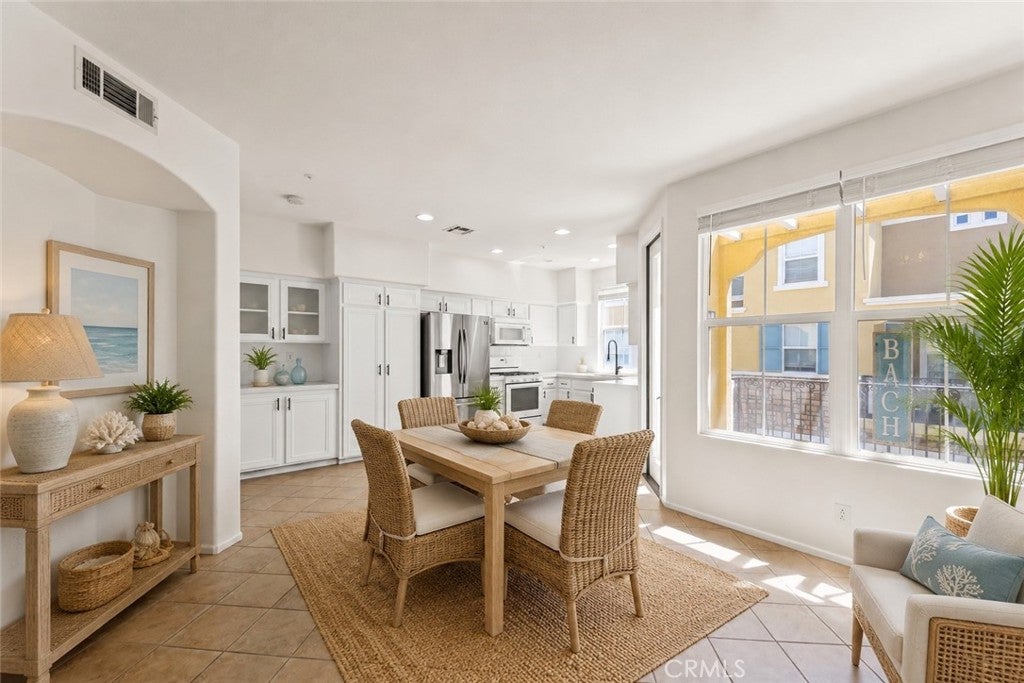 607 Terra Bella