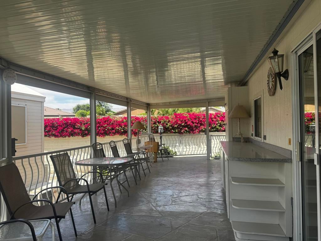 84136 Avenue 44 599