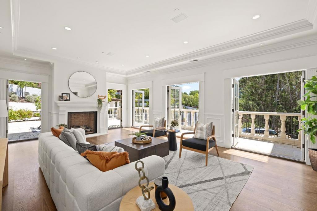 414 Pinehill Road