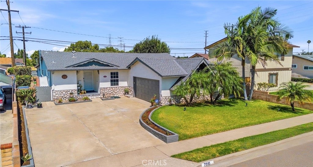 7515 El Escorial Way