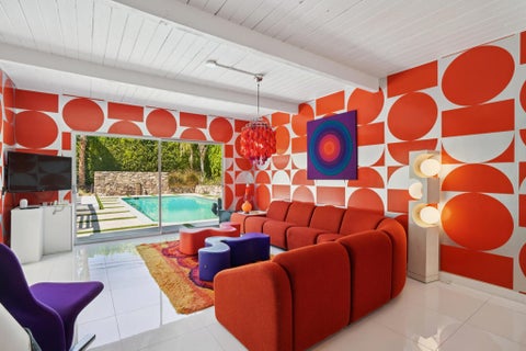 Photo of 2101 N Berne Drive, Palm Springs, CA 92262 (MLS # 219152528DA)
