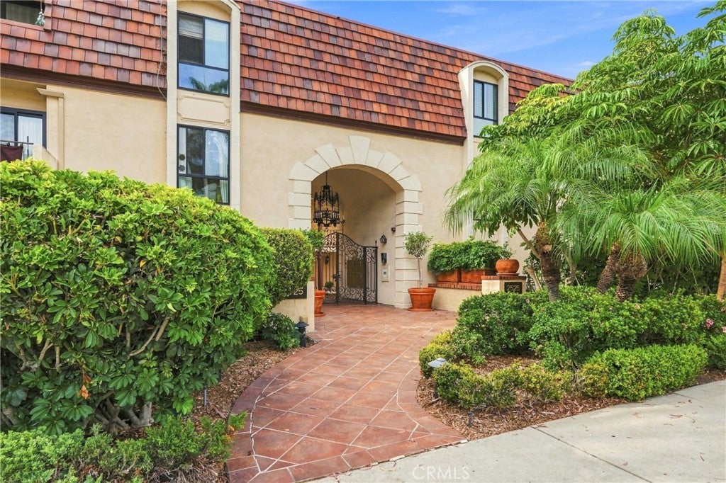 2525 Via Campesina 307