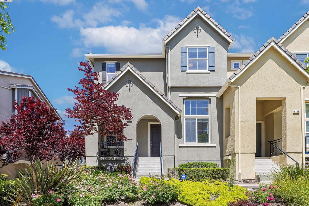 Nestled in the heart of Windemere, this beautifully maintained 4 bed, 3 bath custom corner home offers 2,479 sqft of living space and exceptional privacy—no opposite-facing homes and set away from streets and parking. A spacious bedroom with full bath on the ground level provides flexible living. Enjoy a gourmet kitchen with a large island and fine cabinetry, soaring ceilings in the airy living room, and a separate dining area. The bright master suite features a custom walk-in closet, en-suite bath with separate shower and soaking tub. Freshly painted with a new water heater, water purifier, and 2-car garage equipped with a LiftMaster myQ smart opener. Lush landscaping wraps one side of the home. Community HOA includes pool and spa. Prime location—walk to top-rated Live Oak Elementary, Windemere Ranch Middle, San Ramon Sports Park, dog parks, and scenic trails. Move-in ready and full of upgrades—don’t miss this Windemere gem!