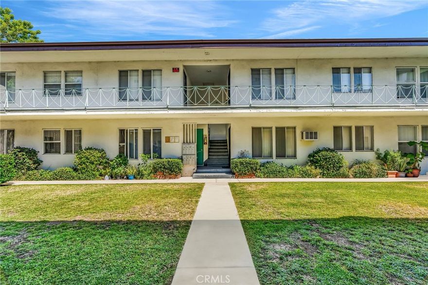 Cozy 1-bedroom, 1-bathroom apartment in Valley Village, CA 91606, offering a warm, inviting living space with a bright, open layout, comfortable bedroom with ample closet space, and a clean, well-equipped kitchen adjacent to a sunny living area; enjoy convenient on-site laundry rooms, beautifully landscaped grounds with manicured greenery, and inviting common areas. Located just moments from shopping centers, dining, and daily conveniences, with easy freeway access, safe sidewalks, and pedestrian-friendly streets for effortless commutes and relaxing strolls. Close to parks and local amenities, this well-maintained retreat blends a homey vibe with practical amenities, providing a comfortable, low-maintenance lifestyle in a convenient Valley Village setting. Parking details and pet policy can be provided upon request.