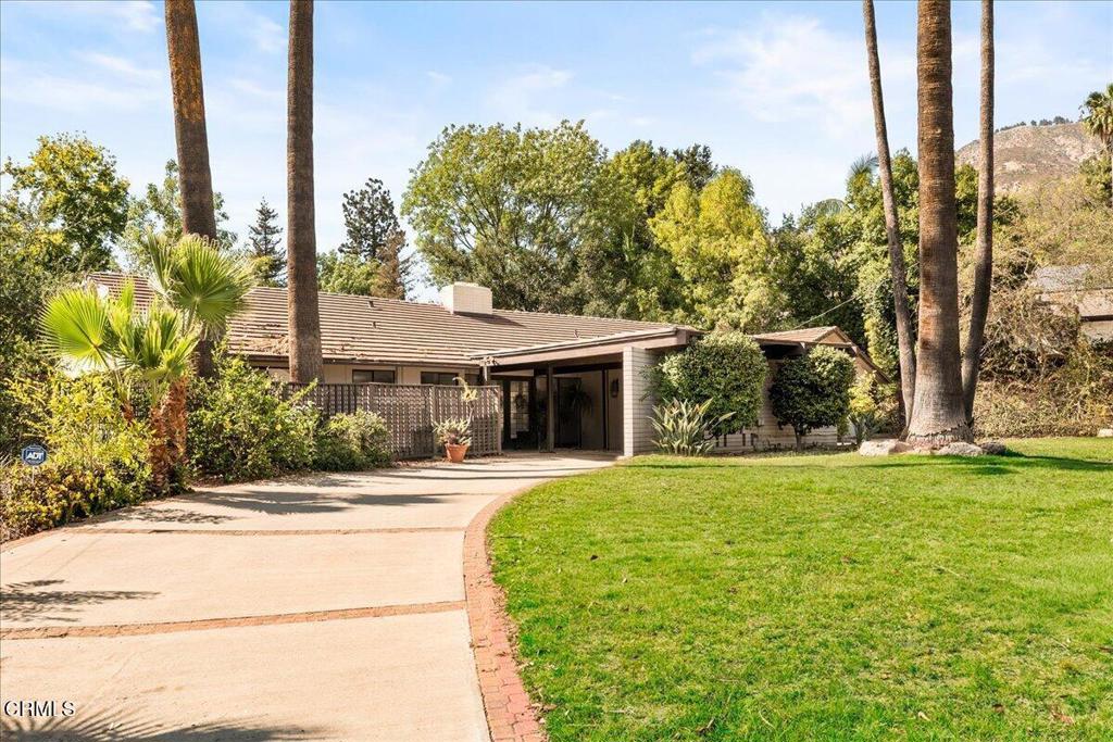 1563 Sierra Madre Villa Avenue