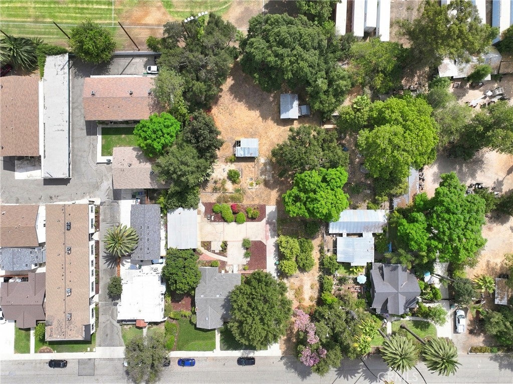 1436 3rd Street