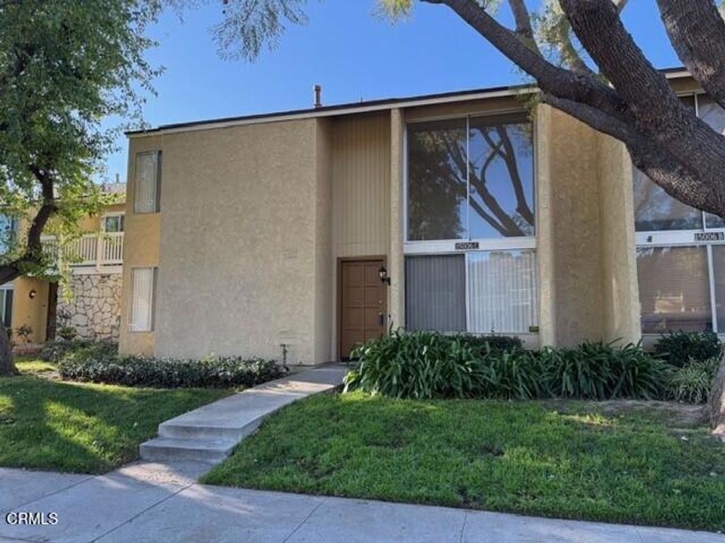 Photo of 15006 Varsity St #C, Moorpark, CA 93021 (MLS # V1-34488)