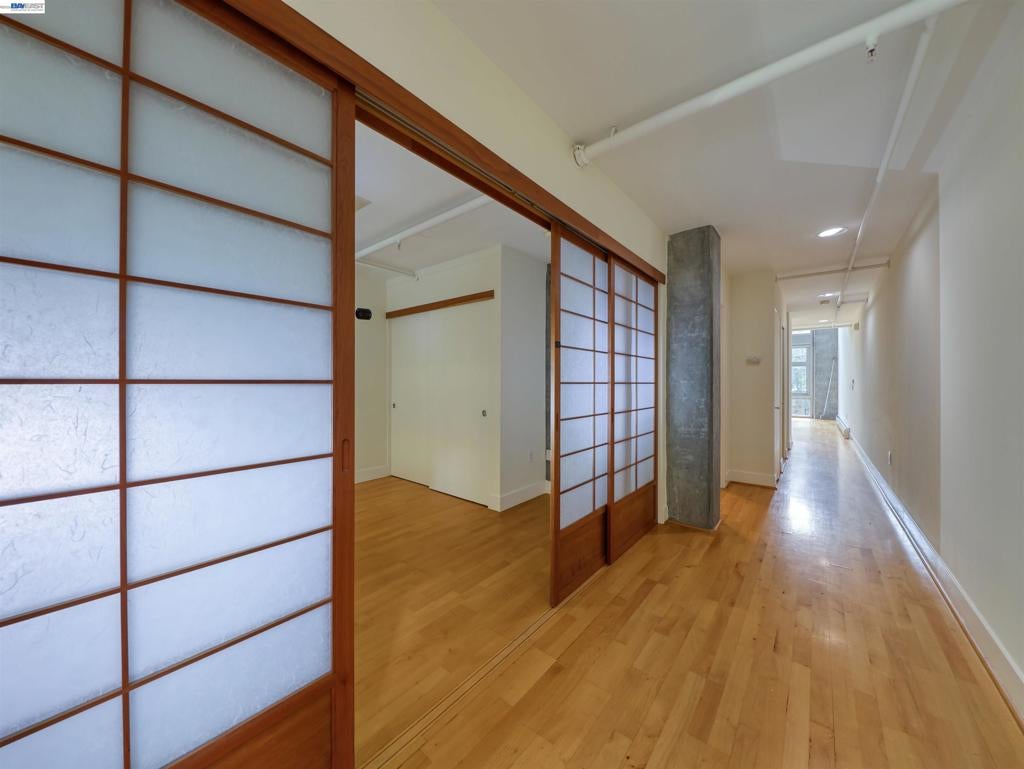 311 Oak St 507