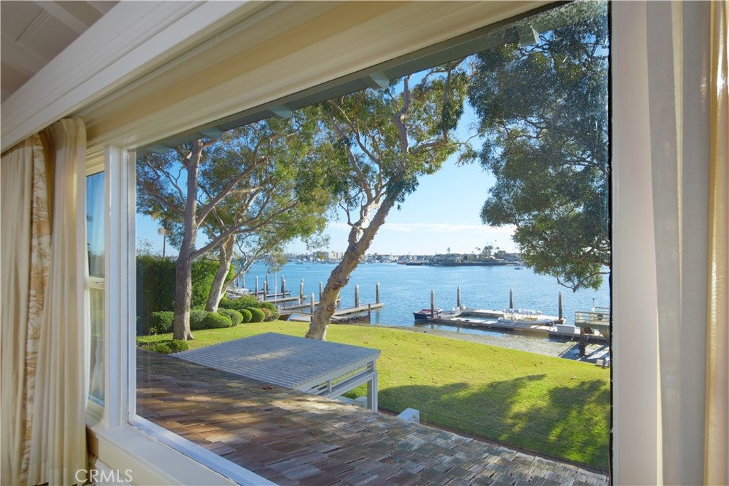 20 Harbor Island, Newport Beach CA 92660 - Photo 12