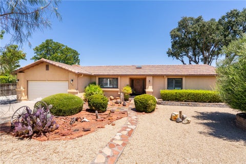 Photo of 738 Orchard DR, Paso Robles, CA 93446 (MLS # NS26174347)