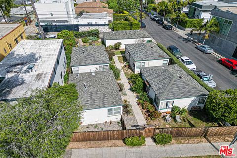 Photo of 649 Rose Avenue, Venice, CA 90291 (MLS # 26664387)