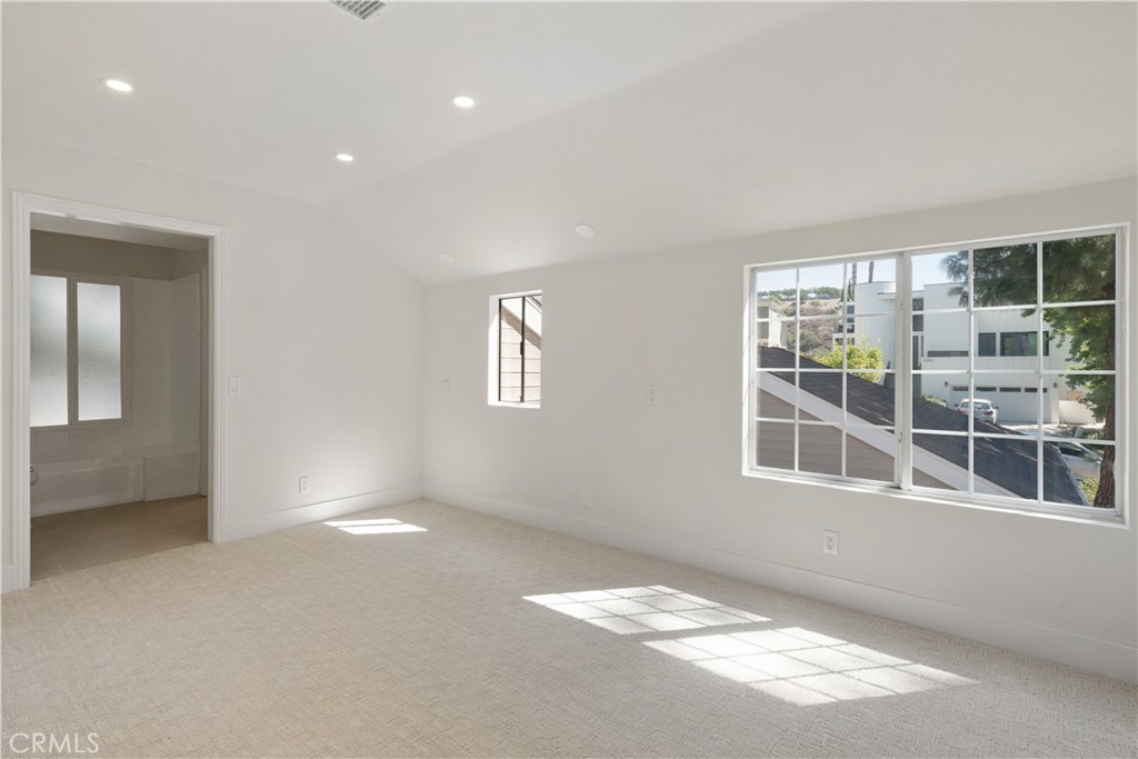 Village (TV) - Residential