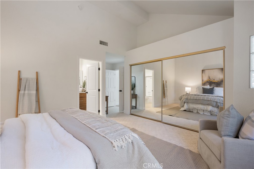 Village (TV) - Residential