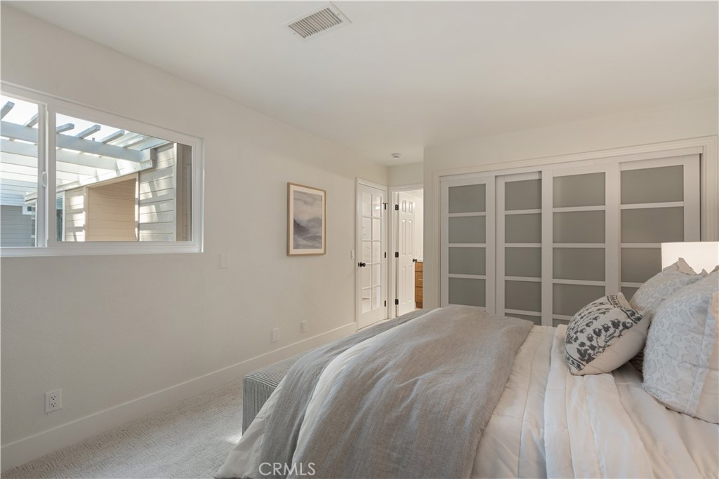 Village (TV) - Residential