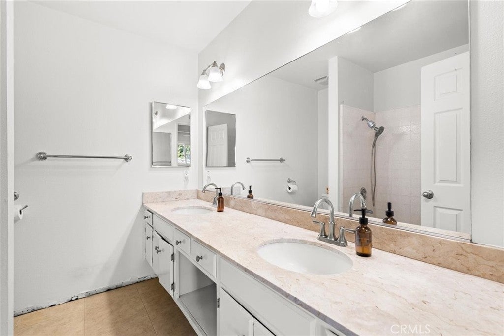 2701 Cardinal, Costa Mesa CA 92626 - Photo 22
