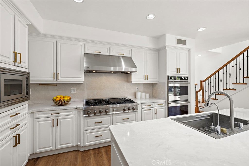 30 Palazzo, Newport Beach CA 92660 - Photo 11