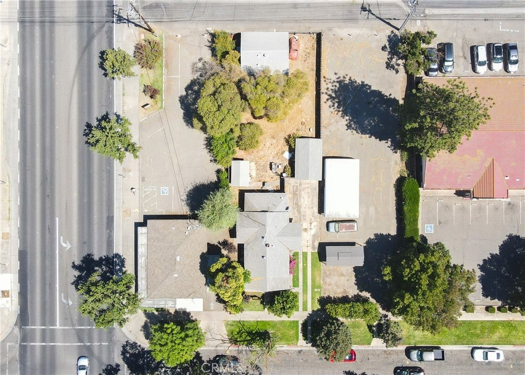 543 W 25th Street