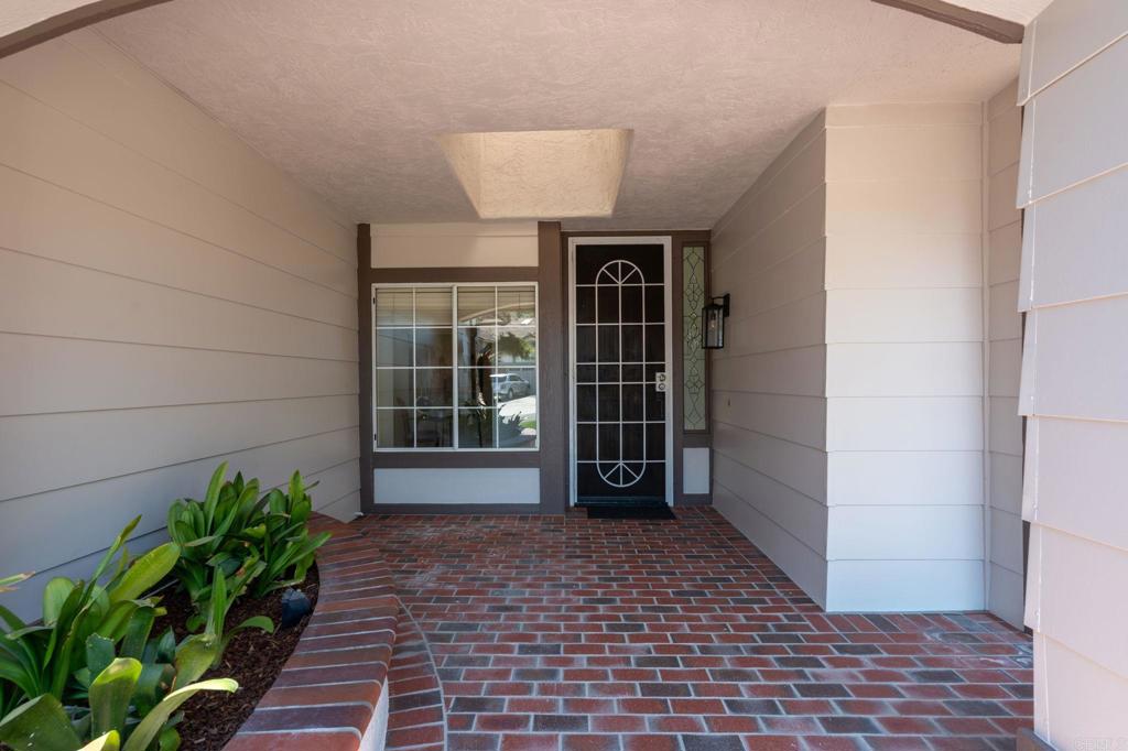 1337 Oak View Way