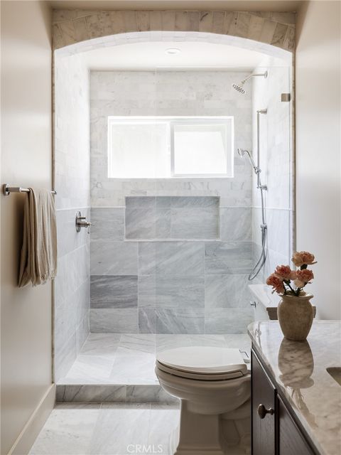 Tiny photo for 7142 Marshfield Way, Los Angeles, CA 90046 (MLS # SB25169627)