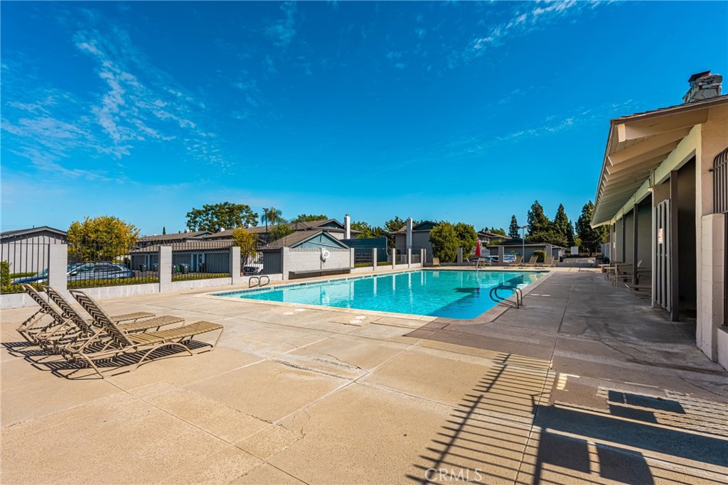 Tustin Green - Residential