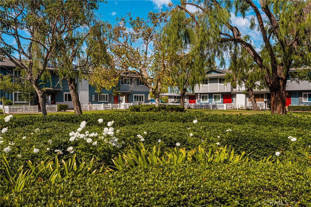 Tustin Green - Residential
