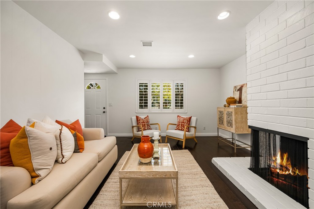 Tustin Green - Residential