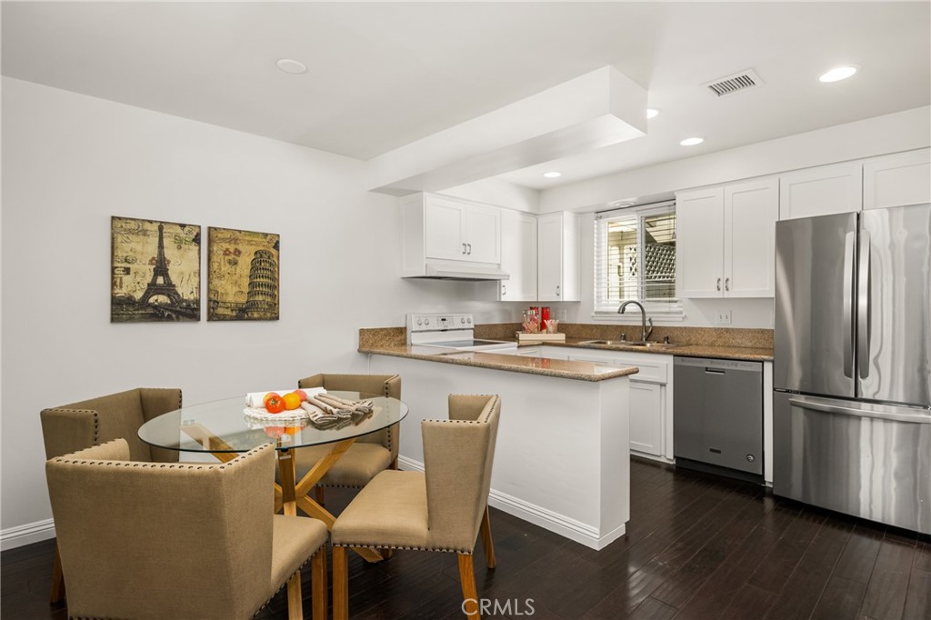 Tustin Green - Residential