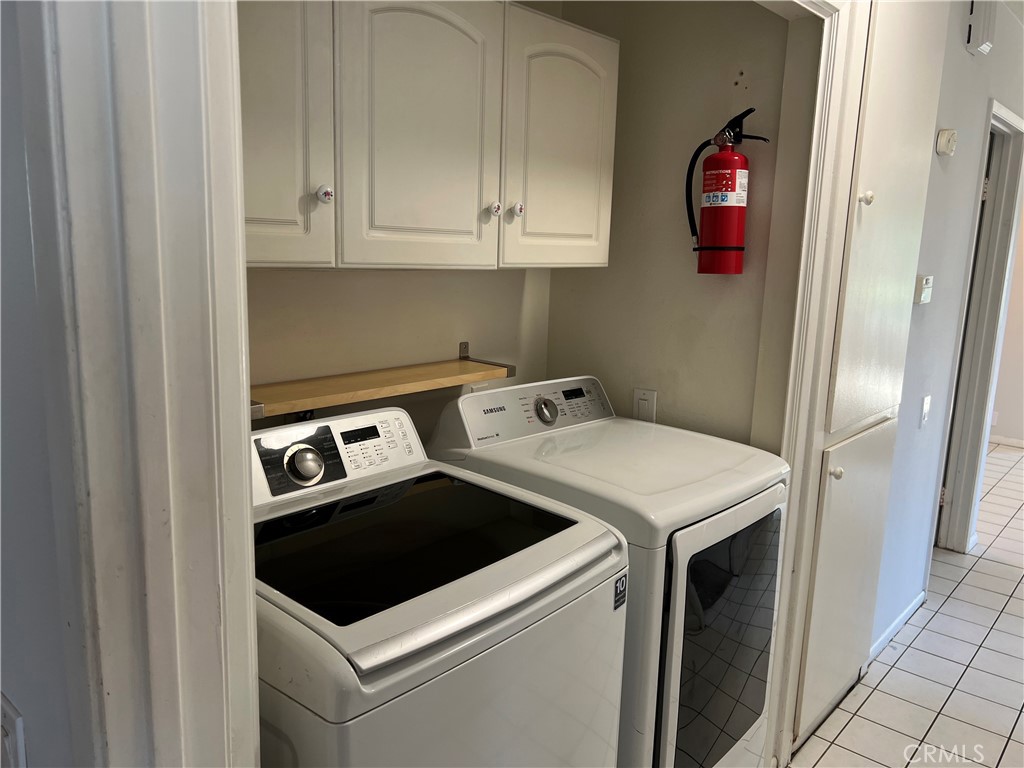 Oakbrook Village Condos (518) - Residential