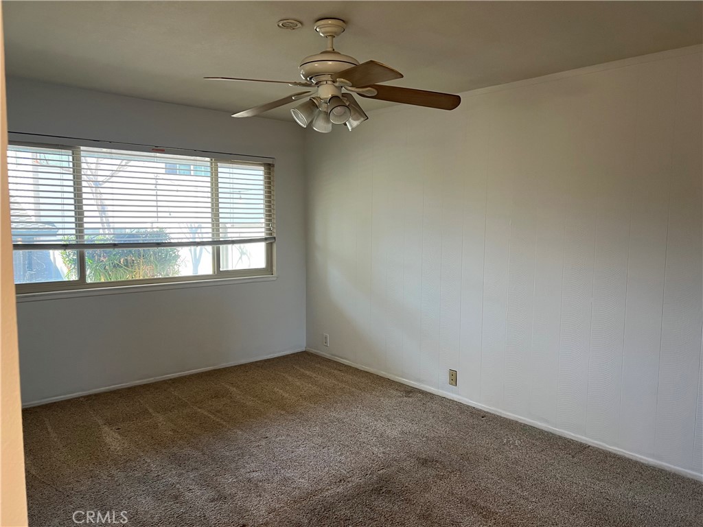 Oakbrook Village Condos (518) - Residential