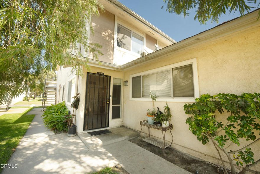 Charming 2 bedroom 1 bath condo in a great Port Hueneme location near the harbor, grocery stores and restaurants. Easy access to the 101 freeway and just minutes from the beach.Enjoy a comfortable layout, nice neighborhood and community pools perfect for relaxing coastal living!