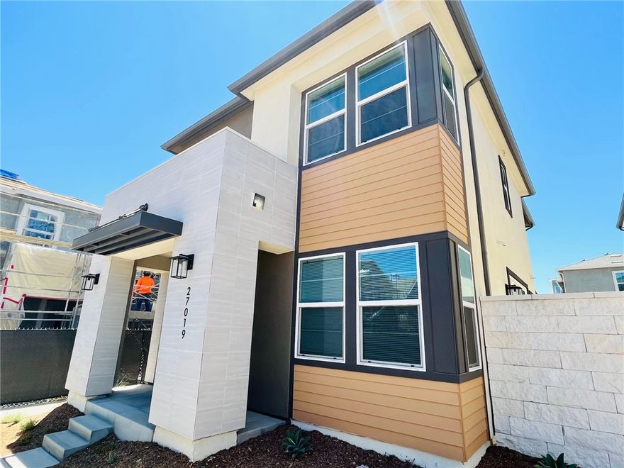 Stunning Valencia (Stevenson Ranch) Home For Rent. Located in the new Five Points community. Home is located in one of the best locations w/ a private secluded lot. New construction, built in 2022. Home features include 3 large bedrooms w/ mountain views, 2.5 bathrooms. 1,500 sq. ft. of living space. Recessed lighting throughout. Chef's dream kitchen w/ large center island, stainless steel appliances, white granite countertops, under cabinet lighting & tons of cabinet space. Lots of windows throughout, making the house light and bright! Energy efficient home w/ solar panels on roof. Community pool, spa, and rec center. Rent at only $3,850 per month. Won't last long!!!