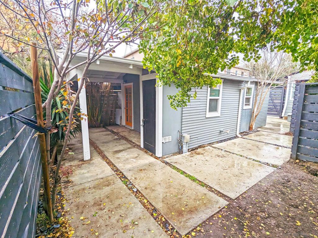 Don't settle for a lousy apartment when you can live in a house! This updated 1 BR / 1 BA detached home has everything you're looking for. Two off street parking spaces, mini-split heat & A/C, newer bathroom w/ polished marble hex tile, ample outdoor space, exclusive use yard, exclusive use washer & dryer, quartz countertop w/ stainless refrigerator & stove in the renovated kitchen, etc. Live right in the heart of Normal Heights. Close to freeways, restaurants, bars, parks & public transportation.