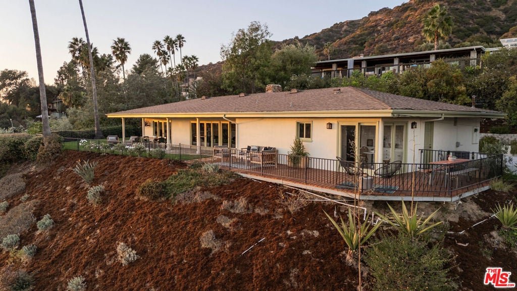 2271 Hill Drive