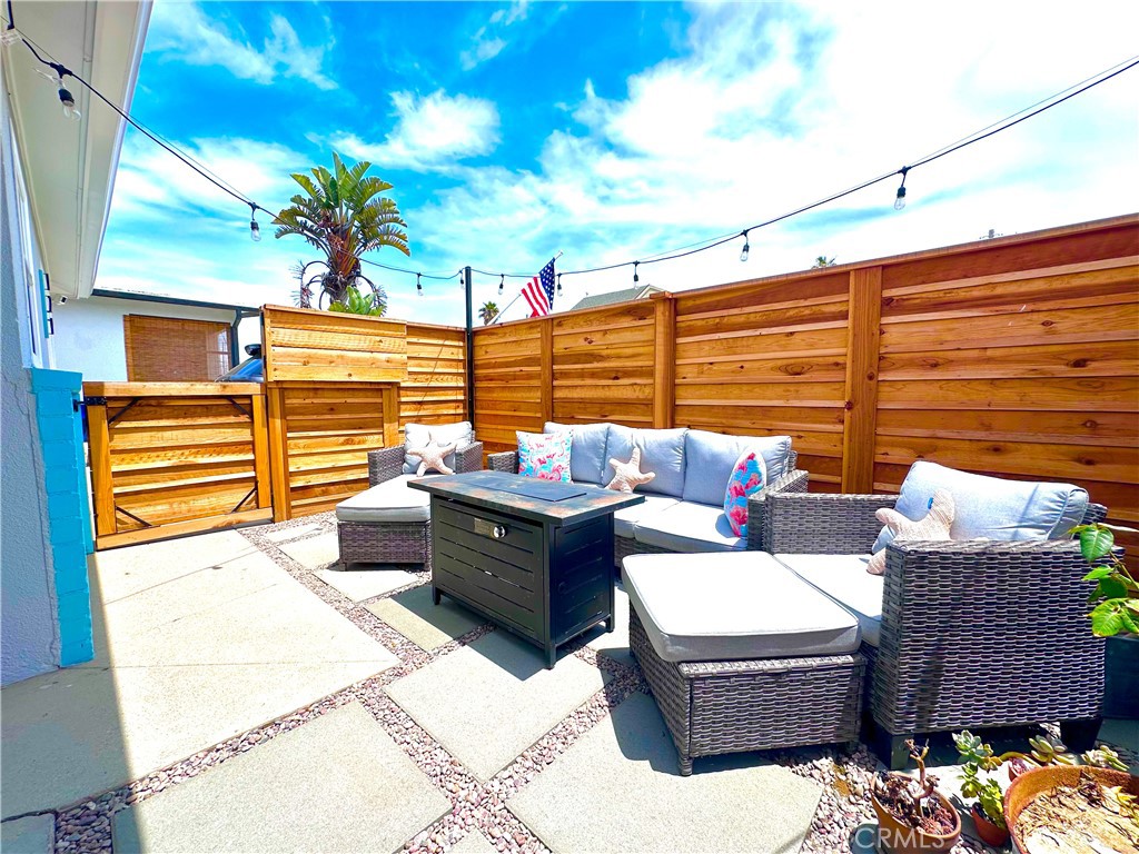 129 Oxnard Avenue