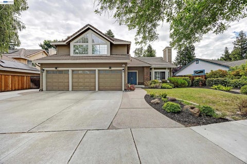 Photo of 5875 Arlene Way, Livermore, CA 94550 (MLS # 41147473)