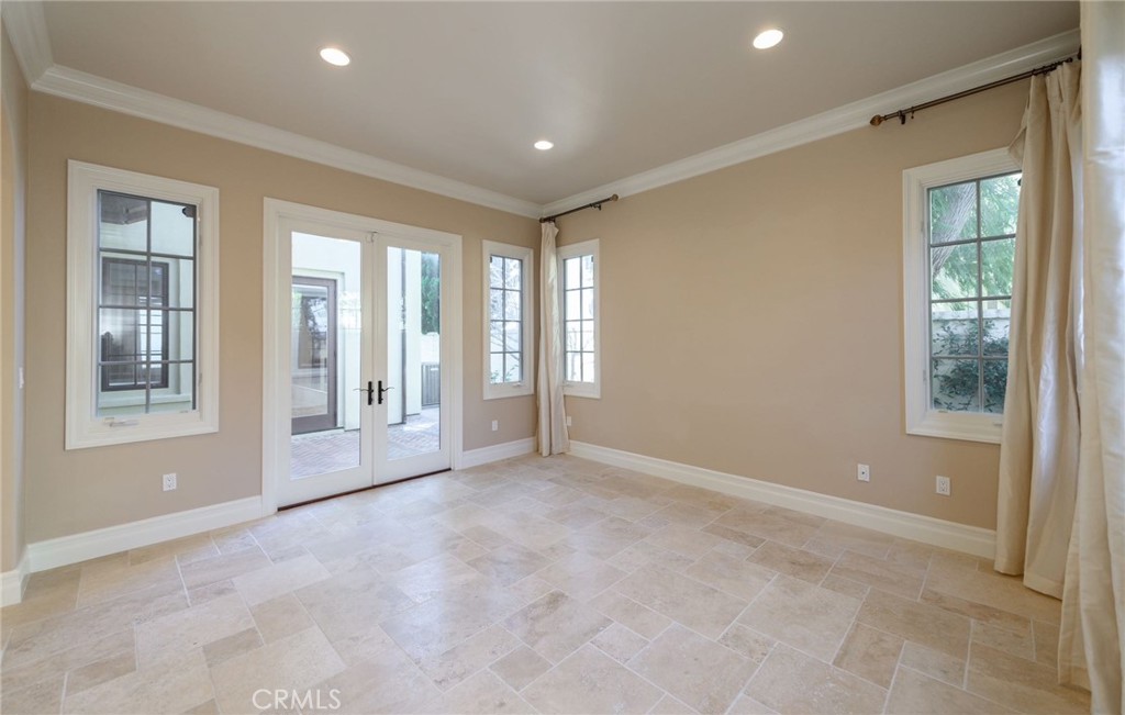 24 Wharfside Drive