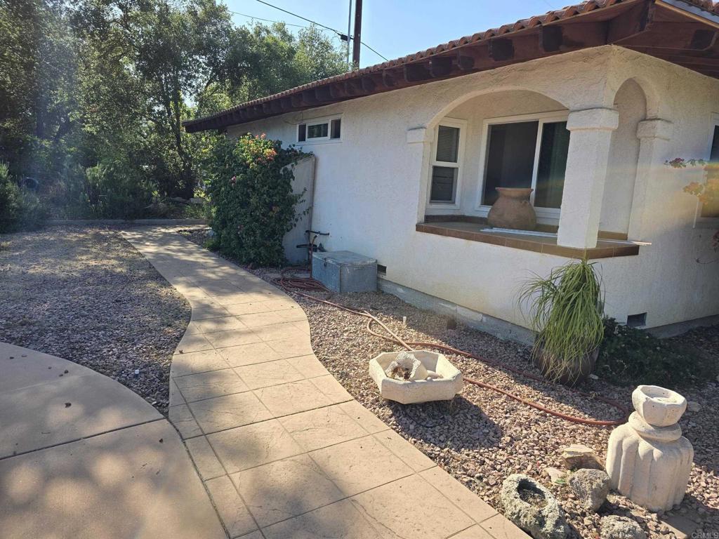 30603 Roadrunner Ridge