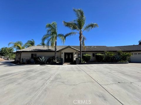 36900 Via Broza Temecula CA 92592
