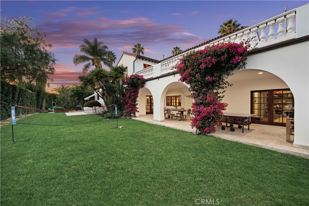2347 E Valley Road